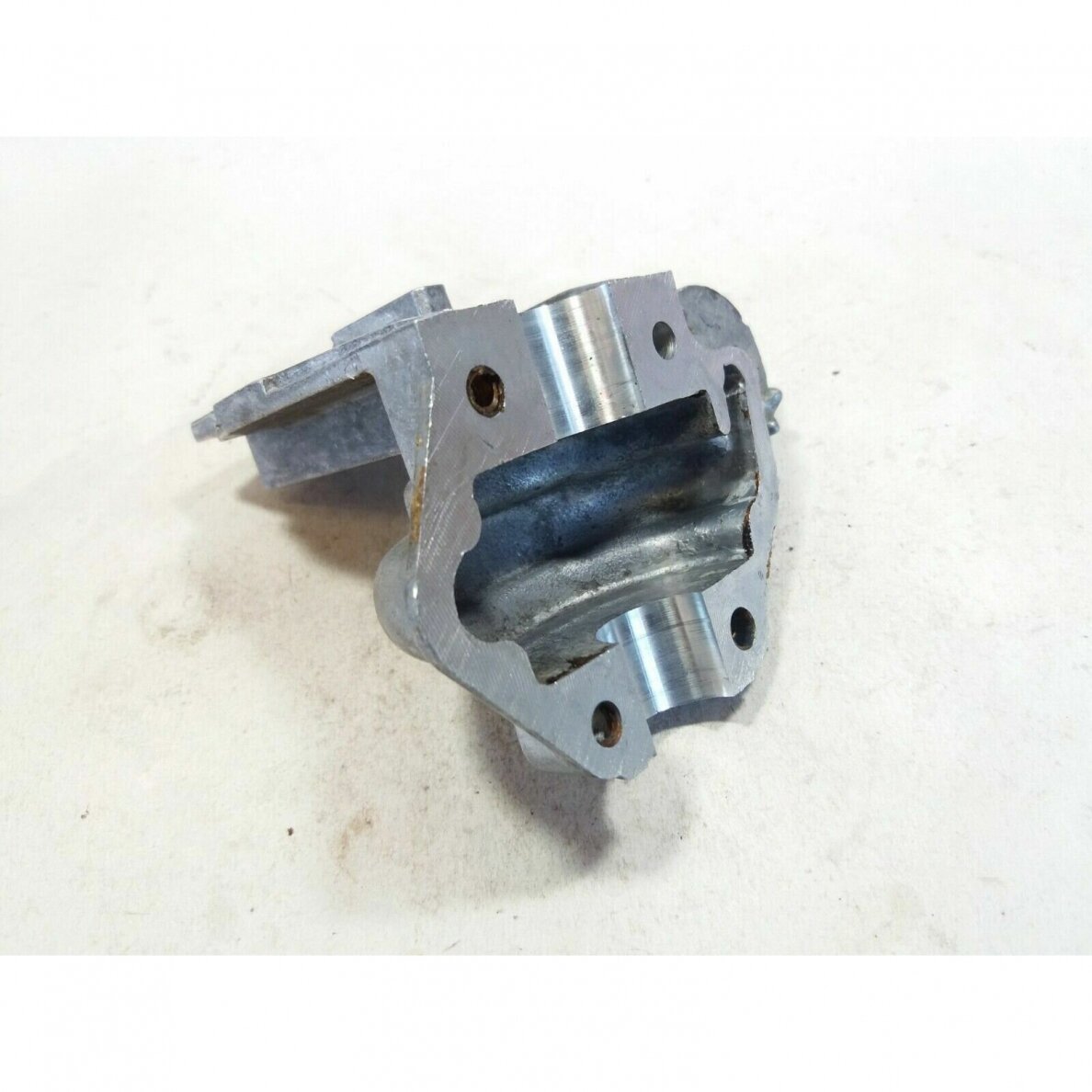 Genuine Crankcase Mcculloch MacCat 2.3 ci 38cc chainsaw 5 Genuine Crankcase Mcculloch MacCat 2.3 ci 38cc chainsaw 5