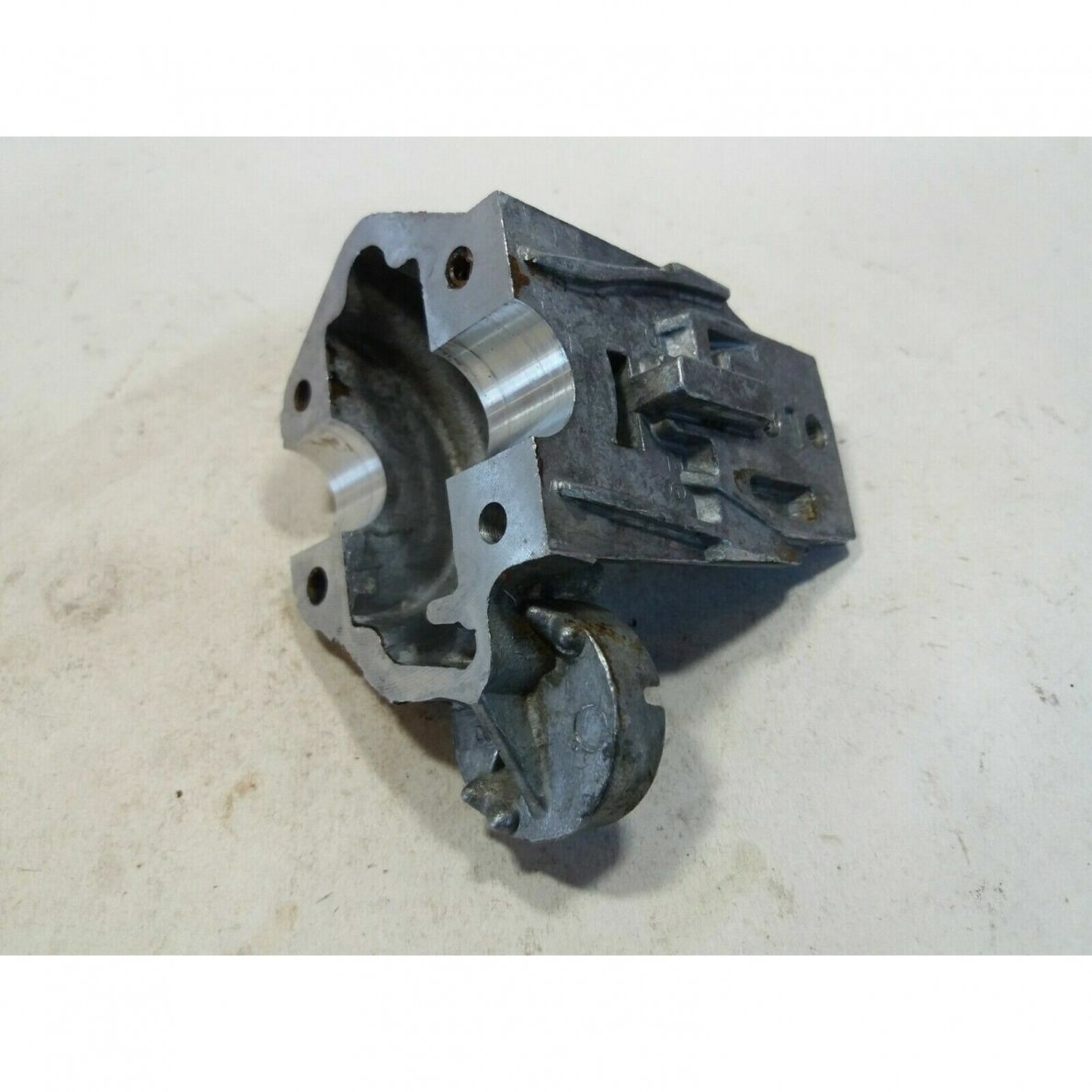 Genuine Crankcase Mcculloch MacCat 2.3 ci 38cc chainsaw 7 Genuine Crankcase Mcculloch MacCat 2.3 ci 38cc chainsaw 7