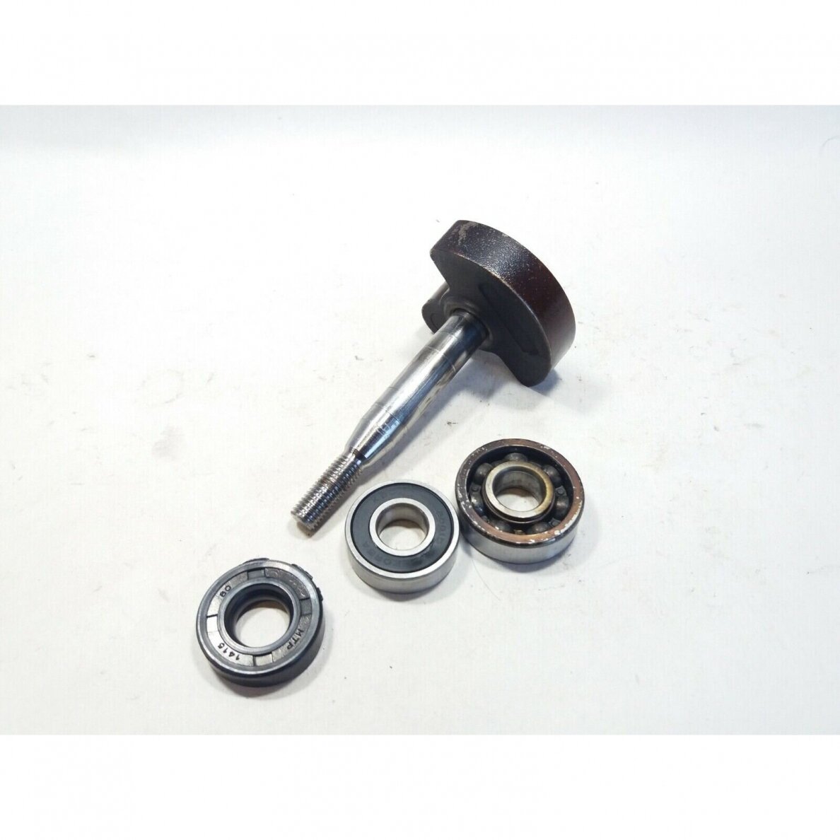 Genuine Crankshaft Homelite i625cd trimmer Genuine Crankshaft Homelite i625cd trimmer