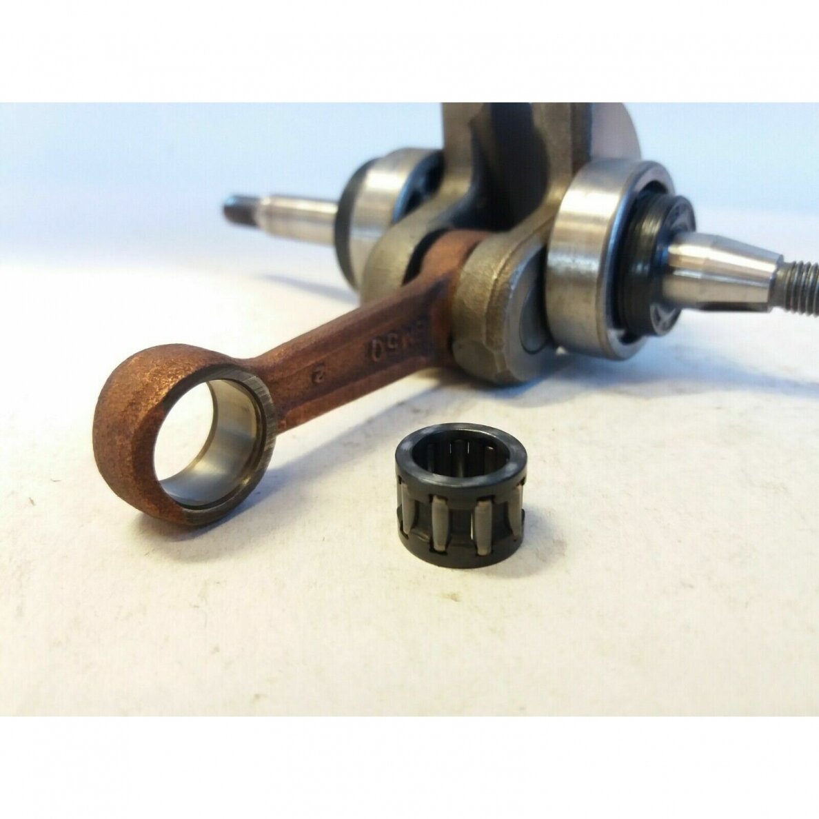 Genuine Crankshaft Oleo Mac 940 chainsaw 50050001 1 Genuine Crankshaft Oleo Mac 940 chainsaw 50050001 1