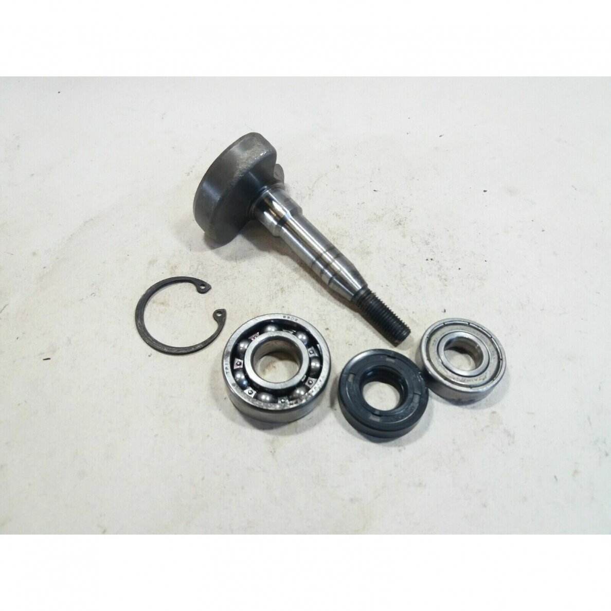 Genuine Crankshaft Solo 123 trimmer brushcutter Genuine Crankshaft Solo 123 trimmer brushcutter