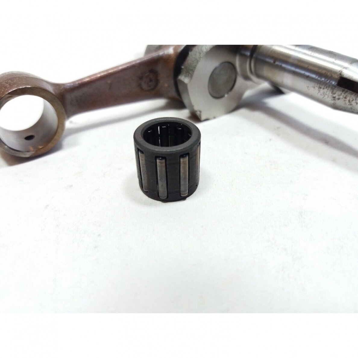 Genuine Crankshaft Solo 127 Trimmer Brushcutter 22 00 749 1 Genuine Crankshaft Solo 127 Trimmer Brushcutter 22 00 749 1