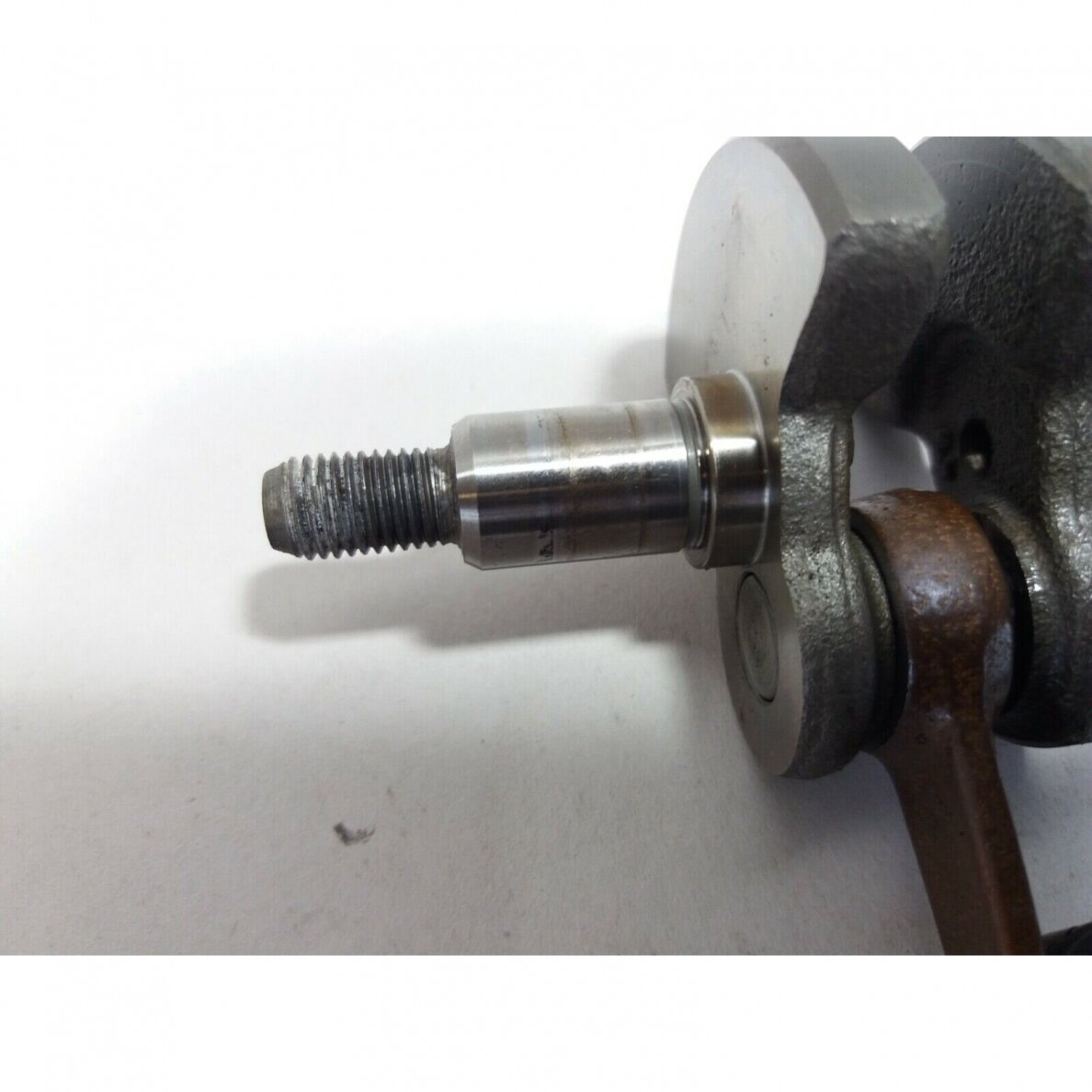 Genuine Crankshaft Solo 127 Trimmer Brushcutter 22 00 749 6 Genuine Crankshaft Solo 127 Trimmer Brushcutter 22 00 749 6