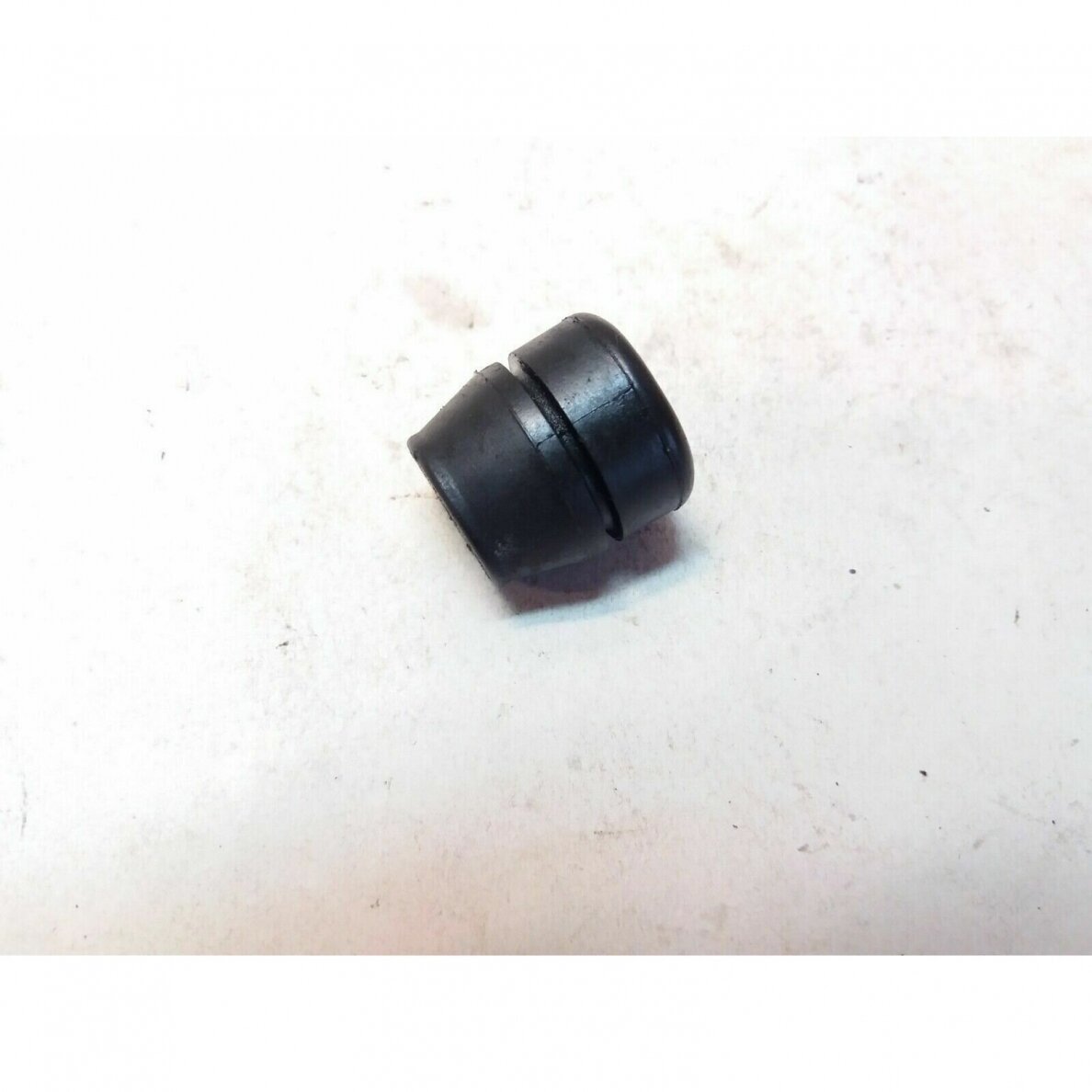 Genuine Damper Shock Absorber Husqvarna 543 chainsaw 512458301 Genuine Damper Shock Absorber Husqvarna 543 chainsaw 512458301