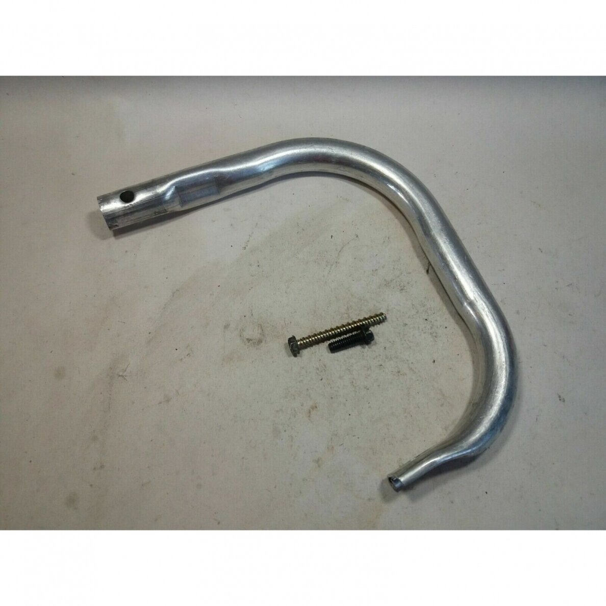 Genuine Frame Grip Front Handle Mcculloch Eager Beaver 2.0 CID chainsaw 214505 Genuine Frame Grip Front Handle Mcculloch Eager Beaver 2.0 CID chainsaw 214505