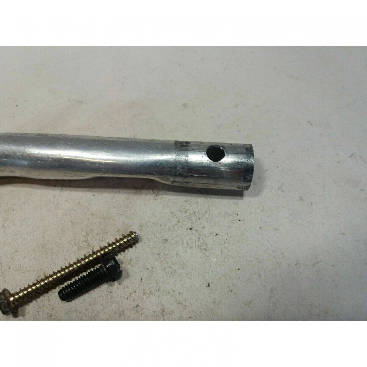 Genuine Frame Grip Front Handle Mcculloch Eager Beaver 2.0 CID chainsaw 214505 2 Genuine Frame Grip Front Handle Mcculloch Eager Beaver 2.0 CID chainsaw 214505 2