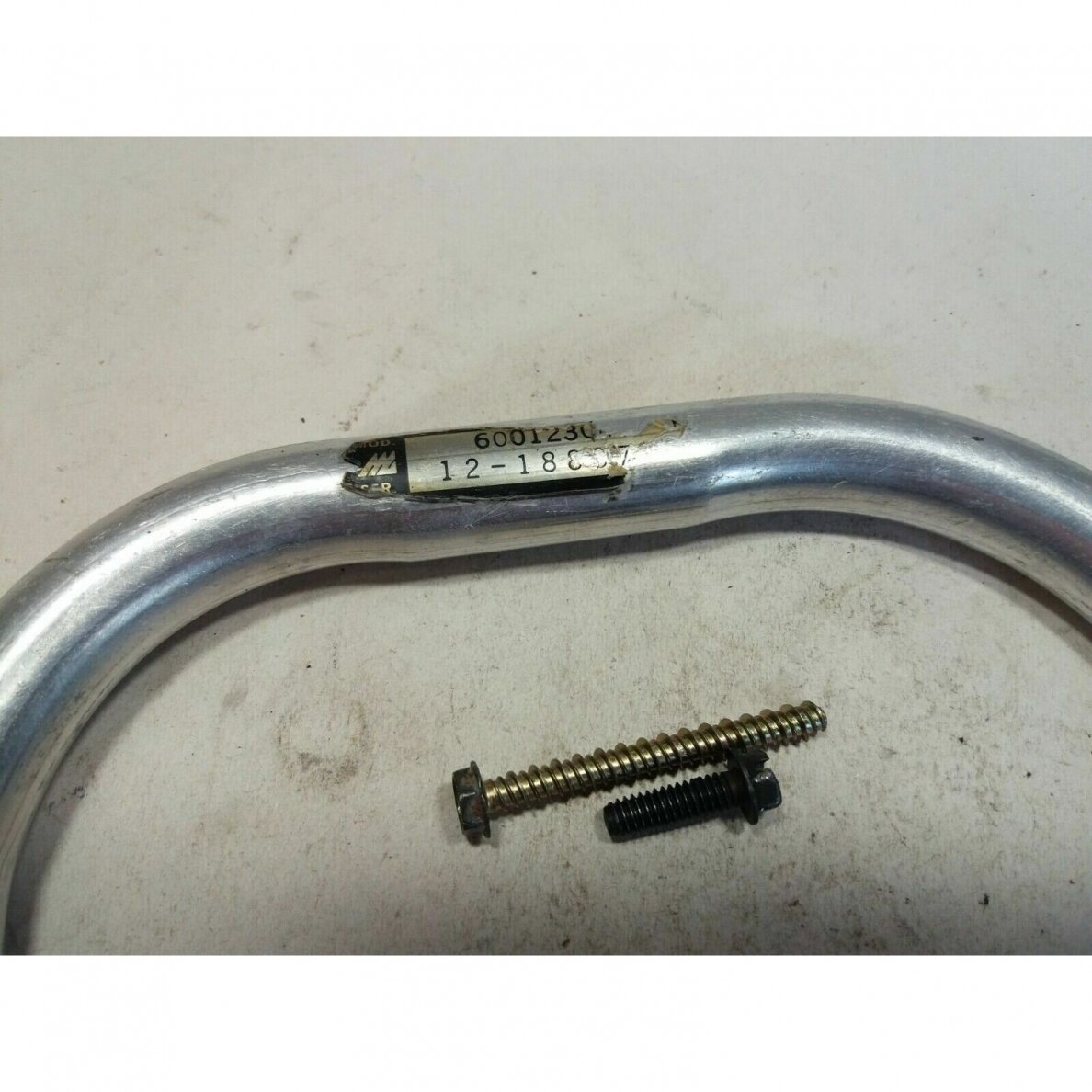 Genuine Frame Grip Front Handle Mcculloch Eager Beaver 2.0 CID chainsaw 214505 3 Genuine Frame Grip Front Handle Mcculloch Eager Beaver 2.0 CID chainsaw 214505 3