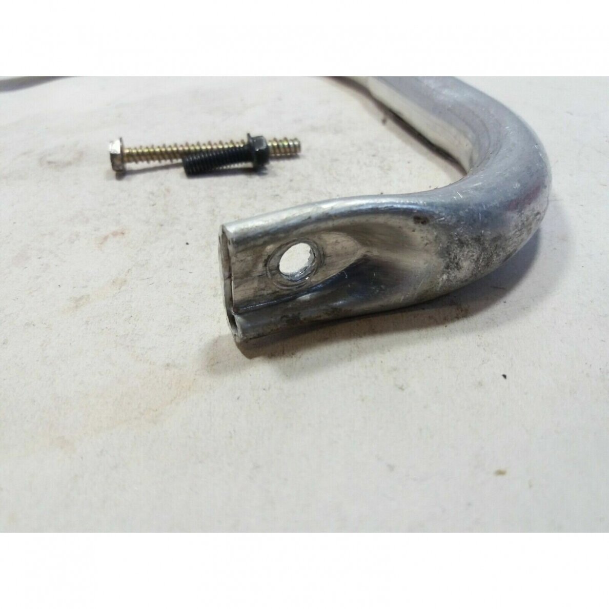 Genuine Frame Grip Front Handle Mcculloch Eager Beaver 2.0 CID chainsaw 214505 1 Genuine Frame Grip Front Handle Mcculloch Eager Beaver 2.0 CID chainsaw 214505 1