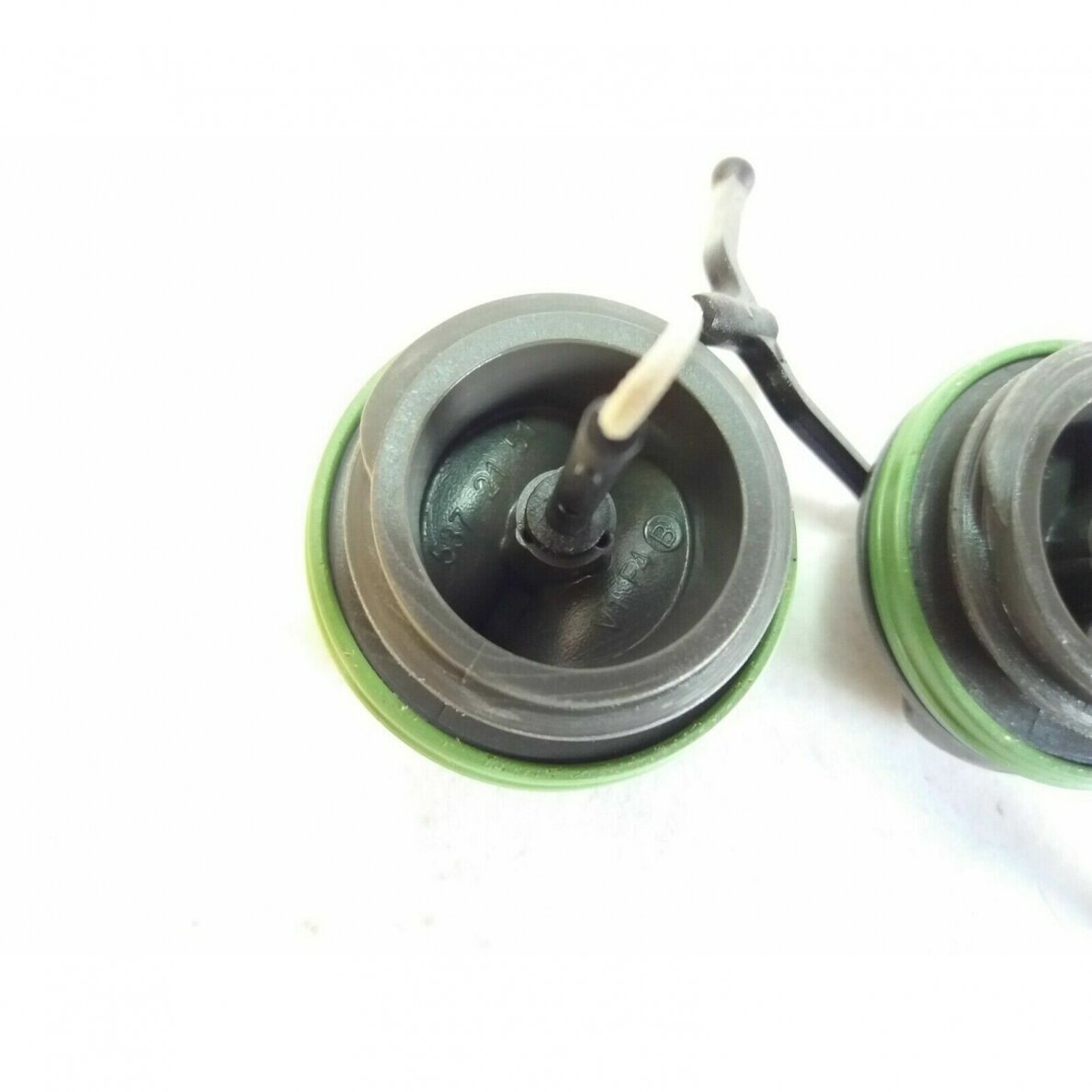 Genuine Fuel Oil Tank Cap Husqvarna 357 359 chainsaw 537215102 4 Genuine Fuel Oil Tank Cap Husqvarna 357 359 chainsaw 537215102 4