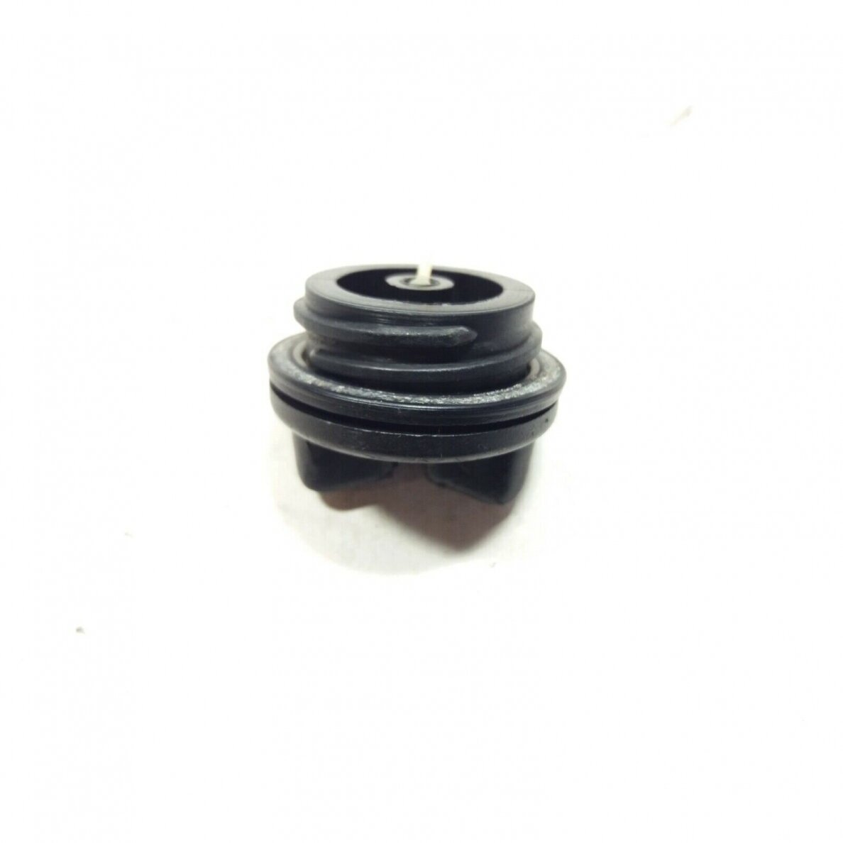 Genuine Fuel Tank Cap Oleo Mac 945AF chainsaw 1 Genuine Fuel Tank Cap Oleo Mac 945AF chainsaw 1
