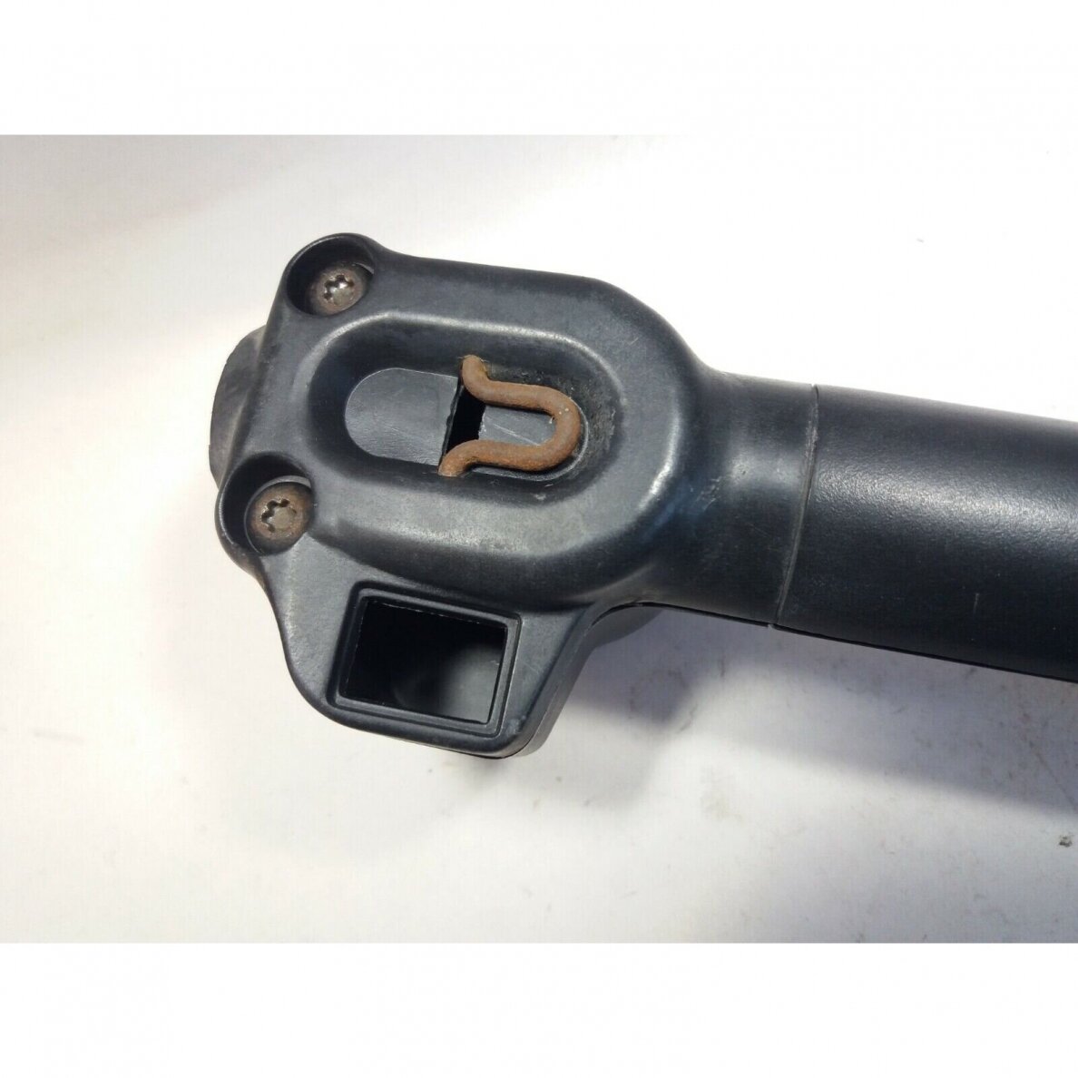 Genuine Handle Housing Homelite i625cd trimmer 2 Genuine Handle Housing Homelite i625cd trimmer 2