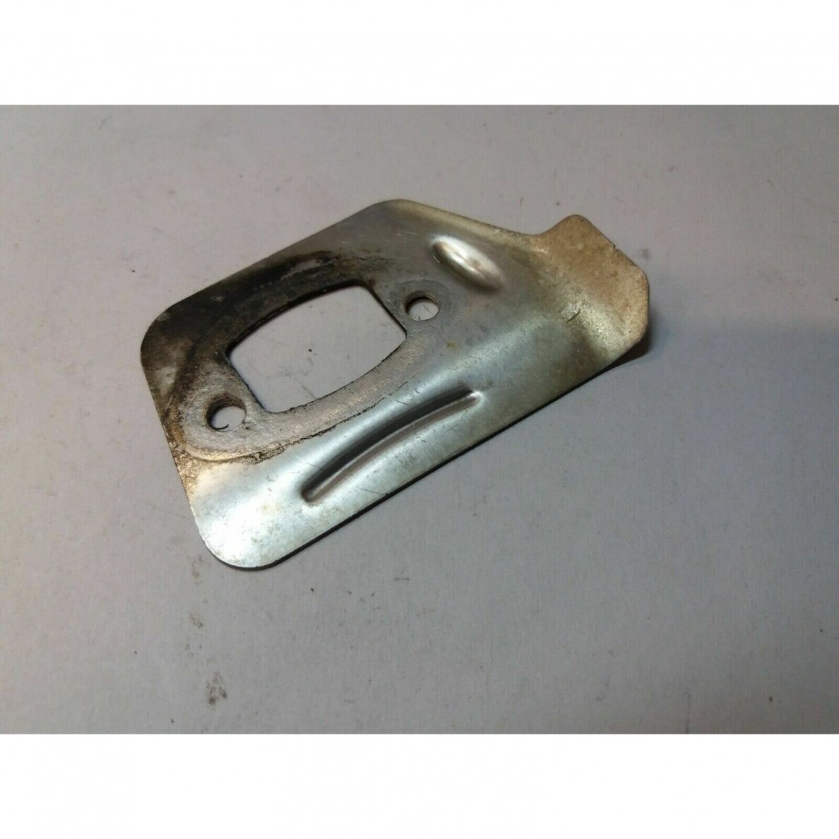 Genuine Heat Deflector Husqvarna 545 550 Jonsered CS2253 chainsaw 523052501 5 Genuine Heat Deflector Husqvarna 545 550 Jonsered CS2253 chainsaw 523052501 5