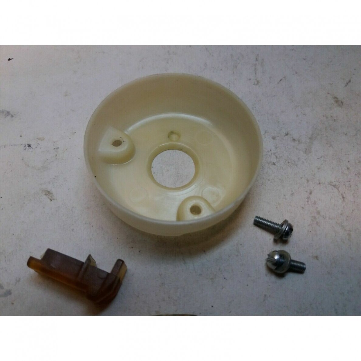 Genuine Ignition Condenser Cover Husqvarna 140S chainsaw 501466201 2 Genuine Ignition Condenser Cover Husqvarna 140S chainsaw 501466201 2