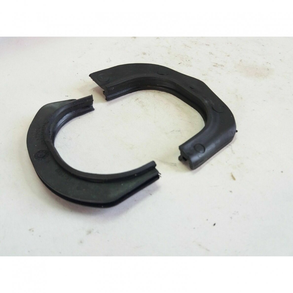 Genuine Intake Manifold Carburetor Mounting Seal Partner 351 370 420 Chainsaw 2 Genuine Intake Manifold Carburetor Mounting Seal Partner 351 370 420 Chainsaw 2