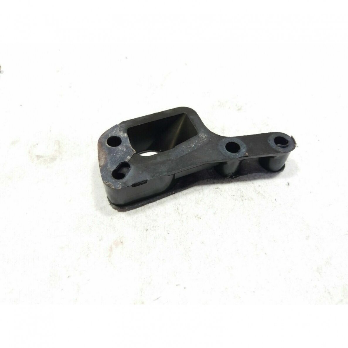 Genuine Intake Manifold Insulator Mcculloch Eager Beaver 2.0 CID chainsaw 219754 2 Genuine Intake Manifold Insulator Mcculloch Eager Beaver 2.0 CID chainsaw 219754 2