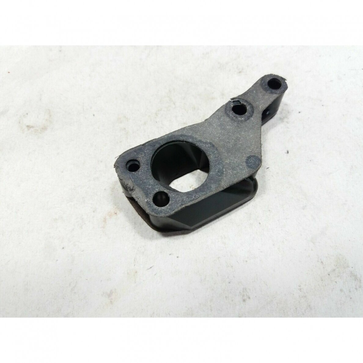 Genuine Intake Manifold Insulator Mcculloch Eager Beaver 2.0 CID chainsaw 219754 4 Genuine Intake Manifold Insulator Mcculloch Eager Beaver 2.0 CID chainsaw 219754 4