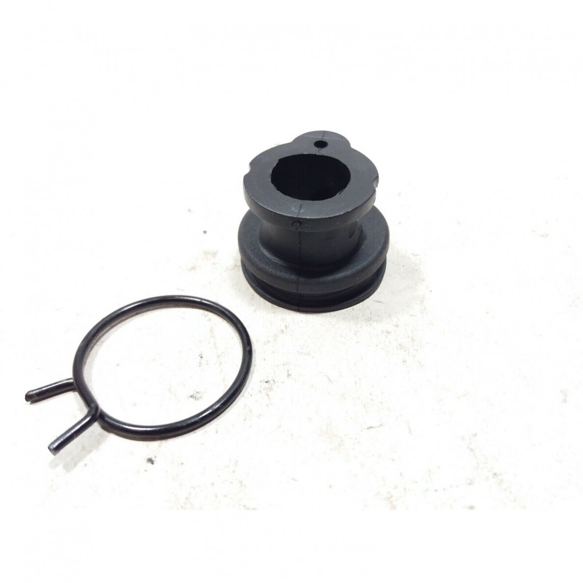 Genuine Intake Manifold Oleo Mac 940 chainsaw 50050010 1 Genuine Intake Manifold Oleo Mac 940 chainsaw 50050010 1
