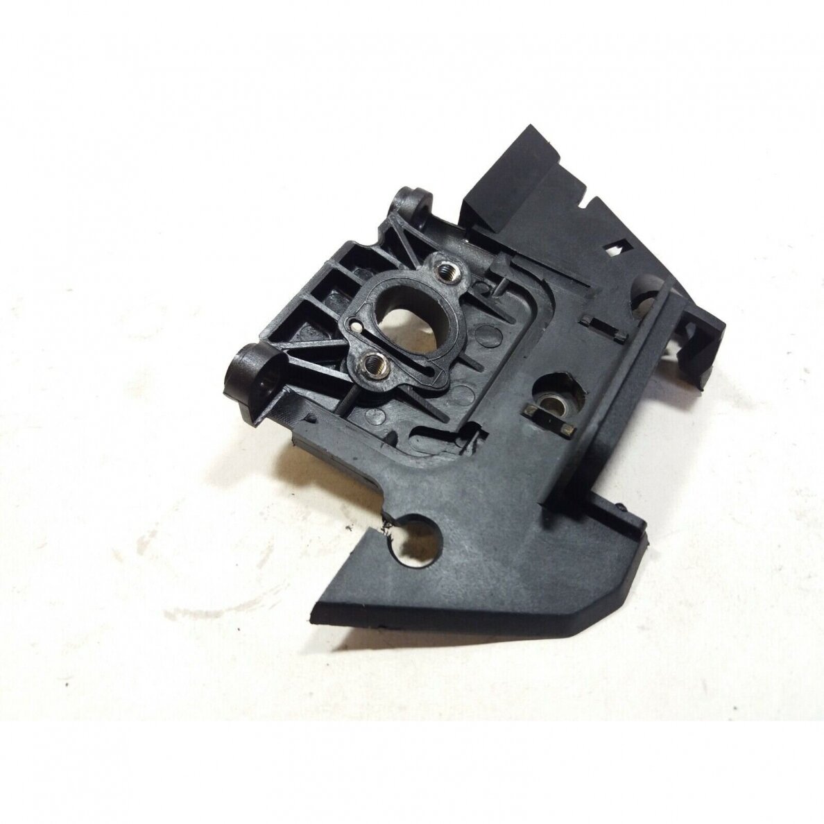 Genuine Intake Manifold Plate Shield Oleo Mac 945AF chainsaw 1 Genuine Intake Manifold Plate Shield Oleo Mac 945AF chainsaw 1