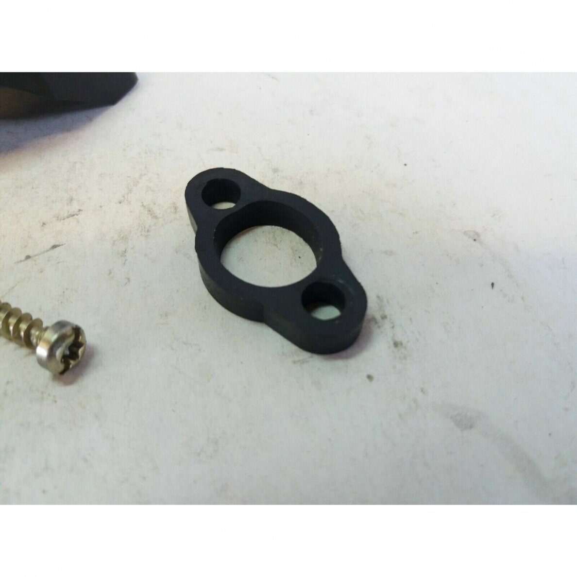 Genuine Intake Manifold Solo 634 641 chainsaw 2074467 4
