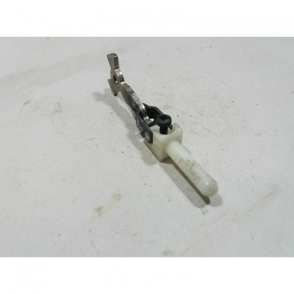 Genuine Knee Joint Assy Partner P738 P740 P742 Mcculloch 738 740 742 chainsaw 4 Genuine Knee Joint Assy Partner P738 P740 P742 Mcculloch 738 740 742 chainsaw 4