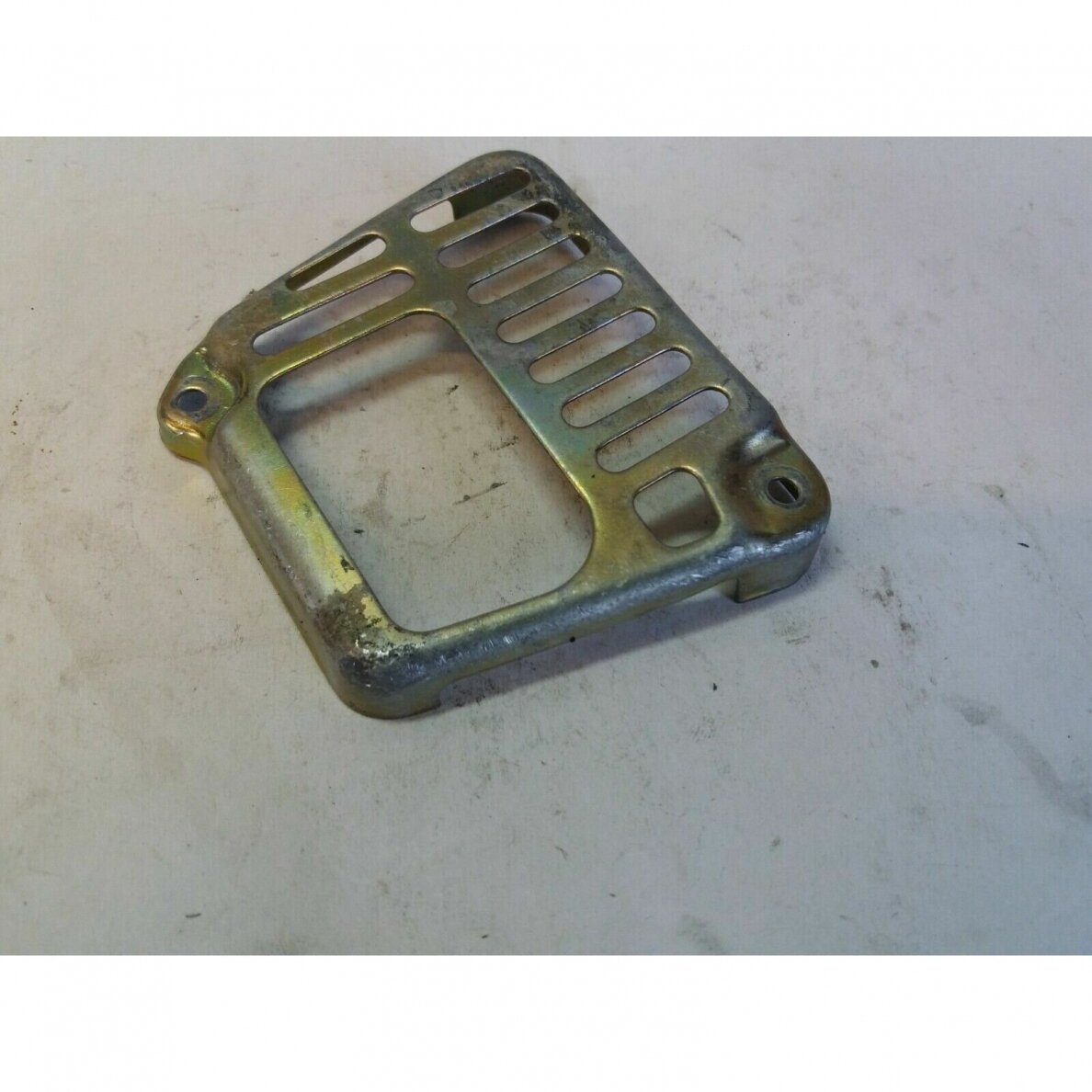 Genuine Muffler Guard Solo 634 641 chainsaw 6045569 3 Genuine Muffler Guard Solo 634 641 chainsaw 6045569 3