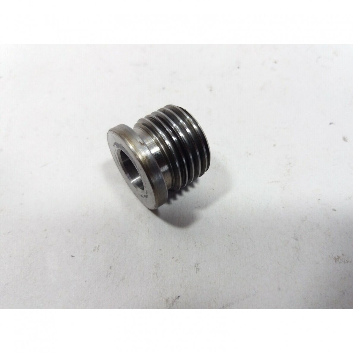 Genuine Oil Pump Drive Wormgear Homelite HCS3335 chainsaw 2 Genuine Oil Pump Drive Wormgear Homelite HCS3335 chainsaw 2