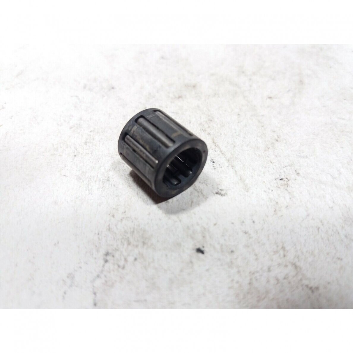 Genuine Piston Needle Bearing Solo 643 chainsaw 2 Genuine Piston Needle Bearing Solo 643 chainsaw 2