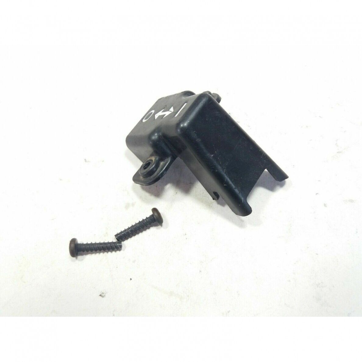 Genuine Switch Cover Homelite HBL26BV blower 1 Genuine Switch Cover Homelite HBL26BV blower 1