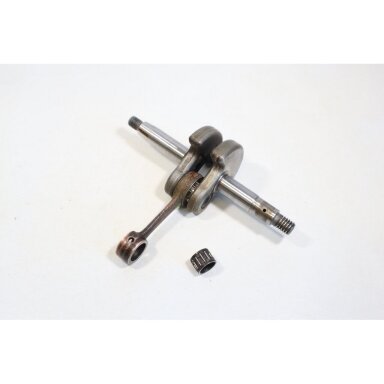 Genuine Crankshaft Husqvarna 234 133 234 chainsaw 501620902