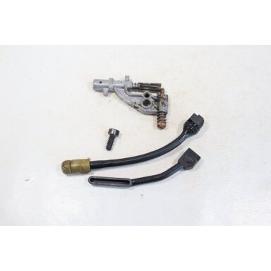 Genuine Oil Pump Husqvarna 357 359 455 460 461 465 Jonsered CS2156 CS2159 CS2255 chainsaw 537105502
