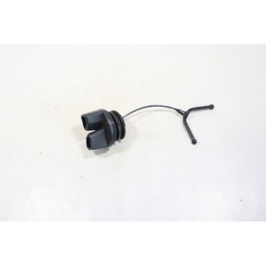 Genuine Oil Tank Cap McCULLOCH Poulan Jonsered CS2137 Partner 351 352 371 382 391 401 421 422 chainsaw 530010846