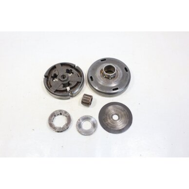 Genuine Clutch Assembly .325 7T Efco 142 146 151 Oleo Mac 938 941 942 946 951 chainsaw Genuine Clutch Assembly .325 7T Efco 142 146 151 Oleo Mac 938 941 942 946 951 chainsaw