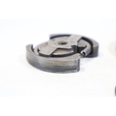 Genuine Clutch Assembly .325 7T Husqvarna 120 235 236 240 Jonsered CS2234 CS2238 McCULLOCH CS340 CS380 chainsaw 2 Genuine Clutch Assembly .325 7T Husqvarna 120 235 236 240 Jonsered CS2234 CS2238 McCULLOCH CS340 CS380 chainsaw 2
