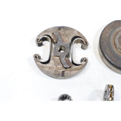 Genuine Clutch Assembly .325 7T Husqvarna 340 345 346 350 351 353 Jonsered CS2141 CS2145 CS2147 CS2150 CS2152 CS2153 chainsaw 5 Genuine Clutch Assembly .325 7T Husqvarna 340 345 346 350 351 353 Jonsered CS2141 CS2145 CS2147 CS2150 CS2152 CS2153 chainsaw 5