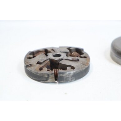 Genuine Clutch Assembly .325 7T Husqvarna 444 chainsaw 2 Genuine Clutch Assembly .325 7T Husqvarna 444 chainsaw 2