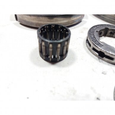 Genuine Clutch Assembly .325 7T Oleo Mac 945AF chainsaw 2 Genuine Clutch Assembly .325 7T Oleo Mac 945AF chainsaw 2