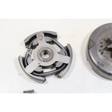 Genuine Clutch Assembly .325 7T Solo 644 651 chainsaw 2 Genuine Clutch Assembly .325 7T Solo 644 651 chainsaw 2