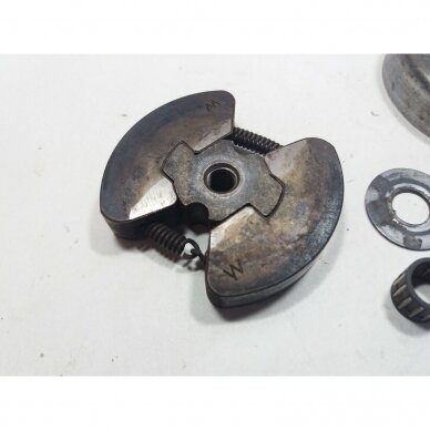Genuine Clutch Assembly 3/8 6T Husqvarna 36 41 136 Jonsered 2036 2040 chainsaw 4 Genuine Clutch Assembly 3/8 6T Husqvarna 36 41 136 Jonsered 2036 2040 chainsaw 4