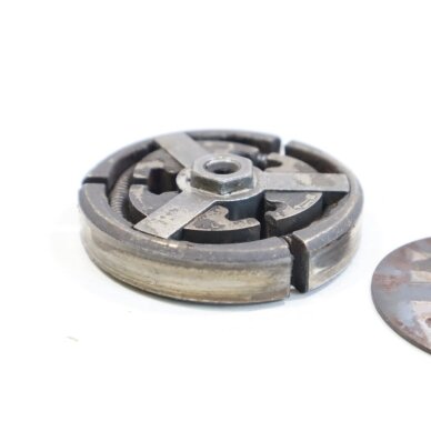 Genuine Clutch Oleo Mac 936 937 938 940 941 942 946 951 Efco 136 137 138 140 142 146 151 chainsaw 094000129AR 1 Genuine Clutch Oleo Mac 936 937 938 940 941 942 946 951 Efco 136 137 138 140 142 146 151 chainsaw 094000129AR 1