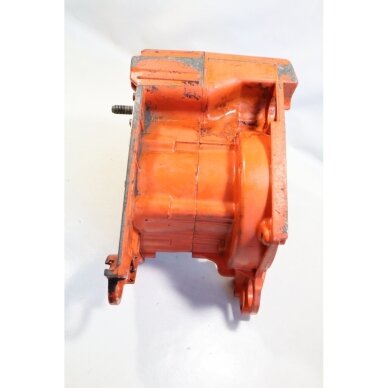 Genuine Crankcase Dolmar 100 102 chainsaw 028111030 4 Genuine Crankcase Dolmar 100 102 chainsaw 028111030 4