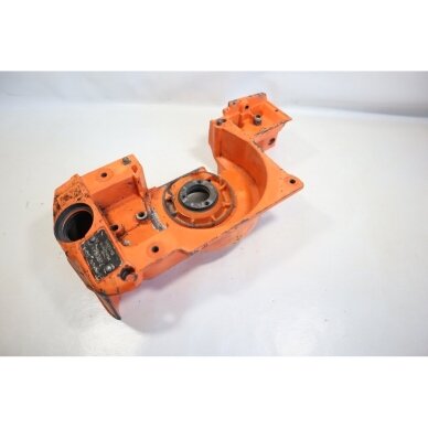 Genuine Crankcase Flywheel Side Husqvarna 242 246 42 238 chainsaw 501620502 4 Genuine Crankcase Flywheel Side Husqvarna 242 246 42 238 chainsaw 501620502 4