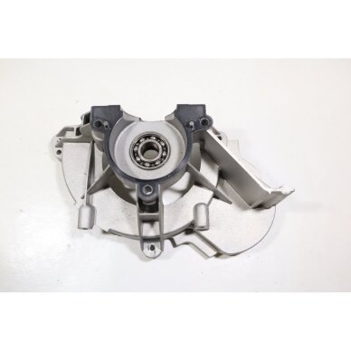 Genuine Crankcase Husqvarna 122 C LD LDx LK McCulloch T22 LS LCS trimmer 522878301 12 Genuine Crankcase Husqvarna 122 C LD LDx LK McCulloch T22 LS LCS trimmer 522878301 12