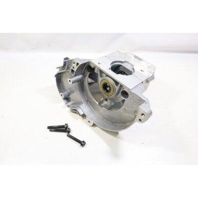 Genuine Crankcase Husqvarna 122 C LD LDx LK McCulloch T22 LS LCS trimmer 522878301 Genuine Crankcase Husqvarna 122 C LD LDx LK McCulloch T22 LS LCS trimmer 522878301
