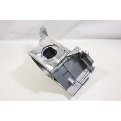 Genuine Crankcase Husqvarna 122 C LD LDx LK McCulloch T22 LS LCS trimmer 522878301 2 Genuine Crankcase Husqvarna 122 C LD LDx LK McCulloch T22 LS LCS trimmer 522878301 2
