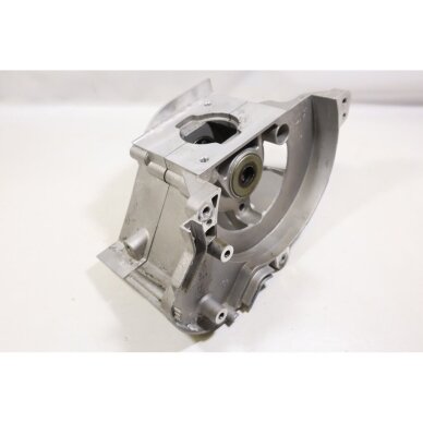 Genuine Crankcase Husqvarna 122 C LD LDx LK McCulloch T22 LS LCS trimmer 522878301 3 Genuine Crankcase Husqvarna 122 C LD LDx LK McCulloch T22 LS LCS trimmer 522878301 3