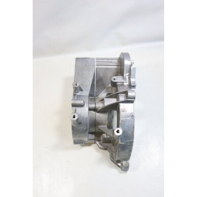 Genuine Crankcase Husqvarna 122 C LD LDx LK McCulloch T22 LS LCS trimmer 522878301 4 Genuine Crankcase Husqvarna 122 C LD LDx LK McCulloch T22 LS LCS trimmer 522878301 4