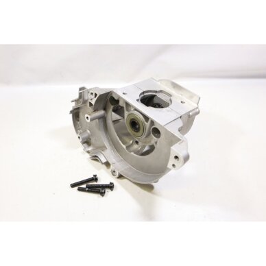 Genuine Crankcase Husqvarna 122 C LD LDx LK McCulloch T22 LS LCS trimmer 522878301 Genuine Crankcase Husqvarna 122 C LD LDx LK McCulloch T22 LS LCS trimmer 522878301