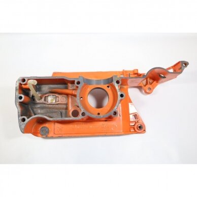Genuine Crankcase Husqvarna 242 246 42 238 chainsaw 501620502 9 Genuine Crankcase Husqvarna 242 246 42 238 chainsaw 501620502 9