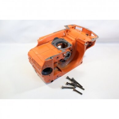 Genuine Crankcase Husqvarna 242 246 42 238 chainsaw 501620502 Genuine Crankcase Husqvarna 242 246 42 238 chainsaw 501620502