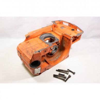 Genuine Crankcase Husqvarna 242 246 42 238 chainsaw 501620502 Genuine Crankcase Husqvarna 242 246 42 238 chainsaw 501620502